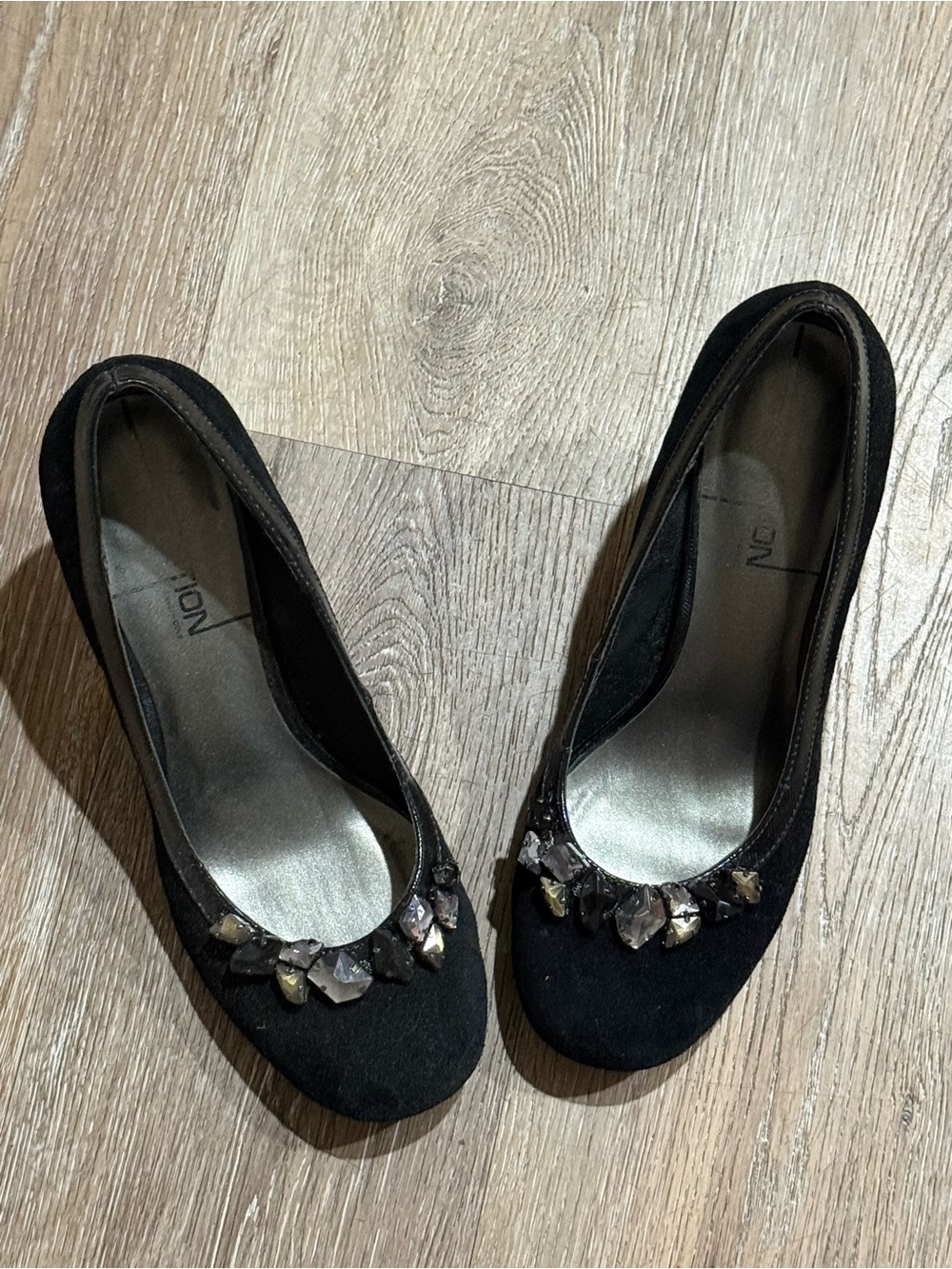 Kenneth Cole Reaction Black Jeweled Women's Heels